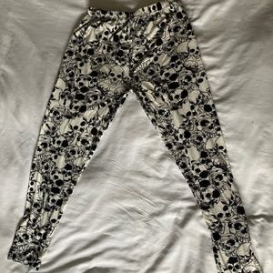 Agnes & Dora Skull Party Leggings - Women's Large